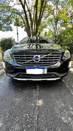 VOLVO XC60 2.0 T5 MOMENTUM GASOLINA 4P AUTOMÁTICO